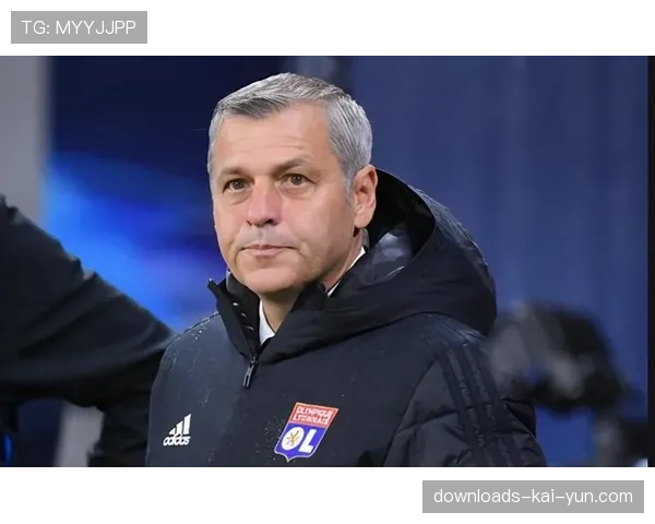 里尔主帅热内西奥因不当行为遭追加停赛